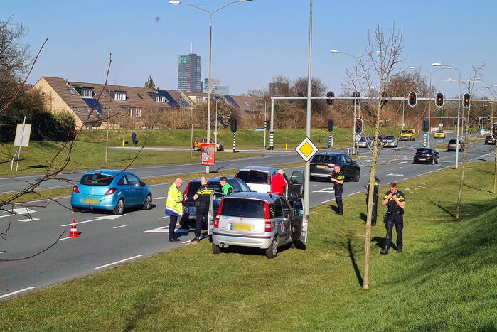 Kop-staart botsing zorgt voor veel schade