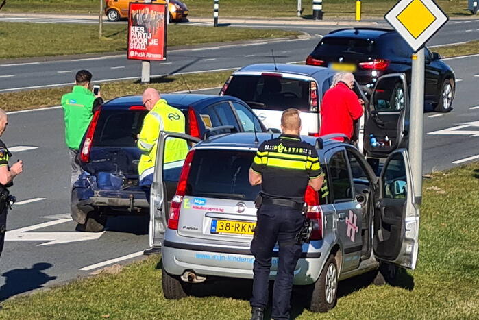 Kop-staart botsing zorgt voor veel schade