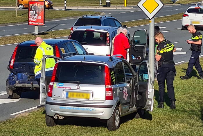 Kop-staart botsing zorgt voor veel schade