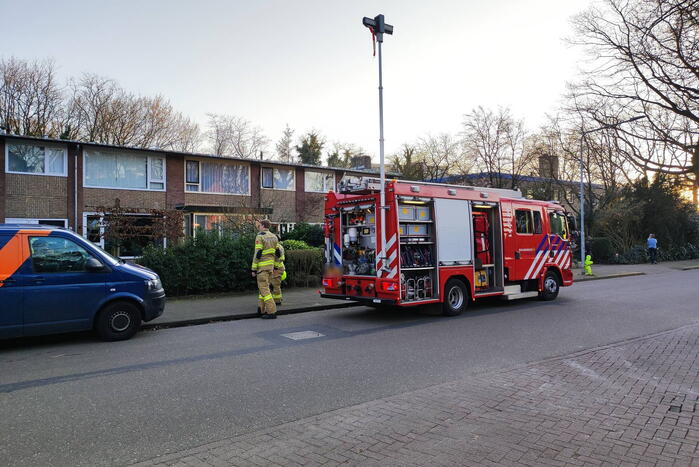 Brandweer verricht metingen bij gaslekkage