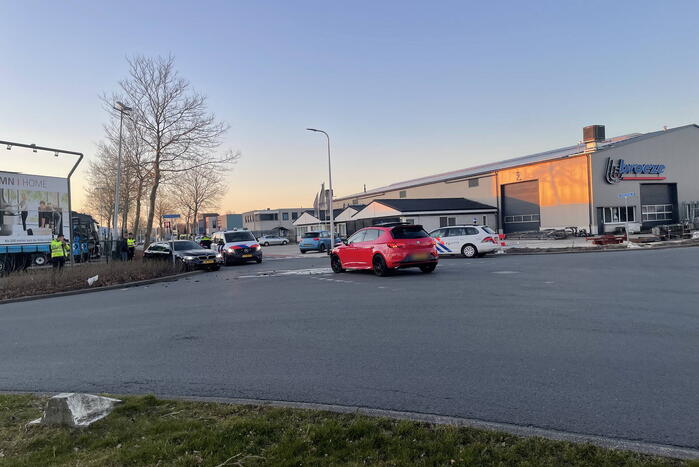 Schade na botsing op kruising