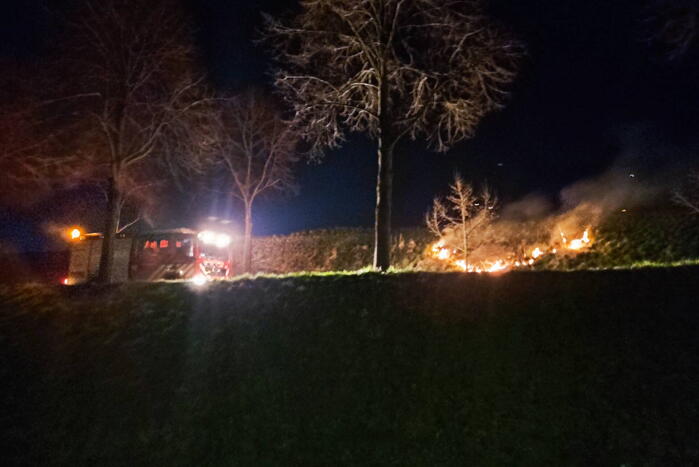 Buitenbrand in berm