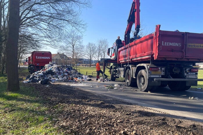 Brand in laadbak vuilniswagen snel ontdekt