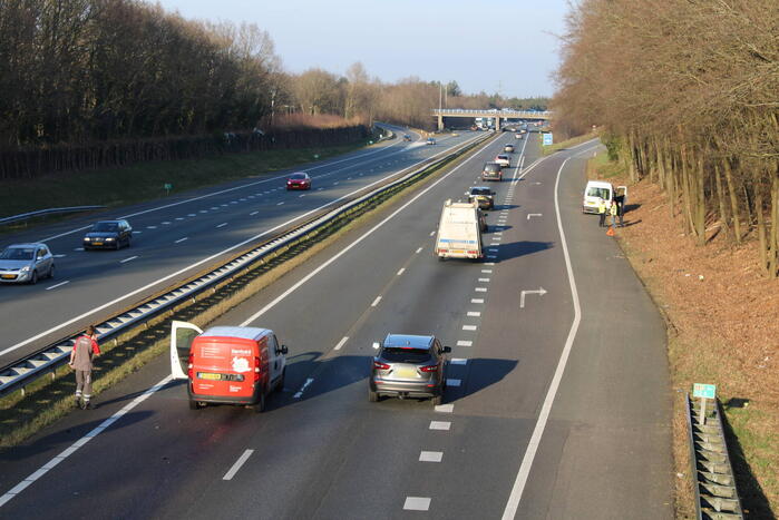 Taxi en bestelbus betrokken bij kop-staart botsing