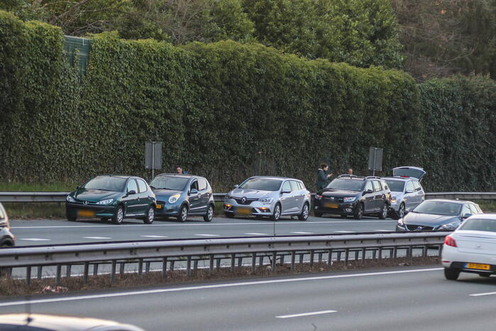 Vijf auto's betrokken bij ongeval op snelweg