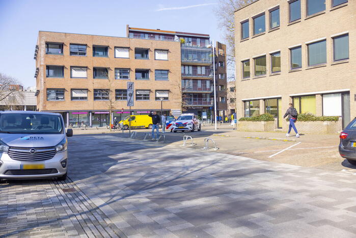 Vrouw raakt gewond bij verkeersongeval