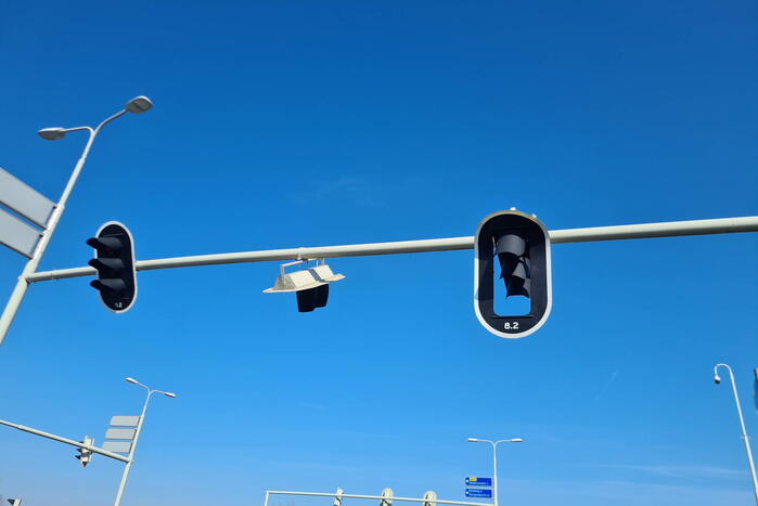 Auto total-loss na botsing op stoplicht