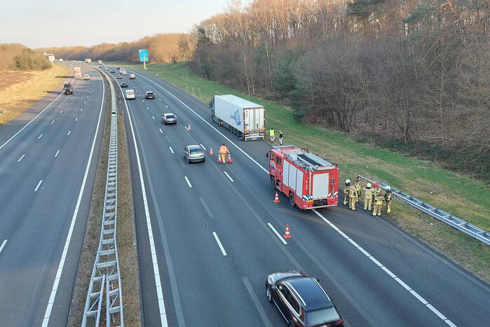 Vrachtwagen gekoeld na vastgelopen remmen