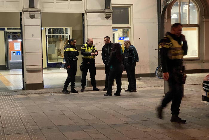 Politie aanwezig op NS-station