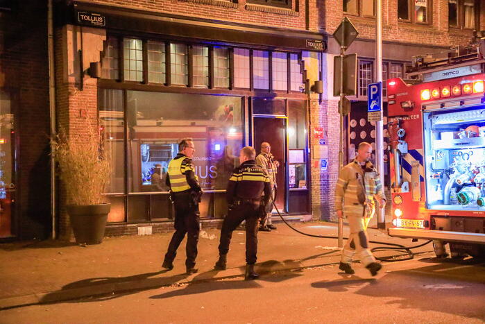 Rookontwikkeling vanwege brand in restaurant Tollius