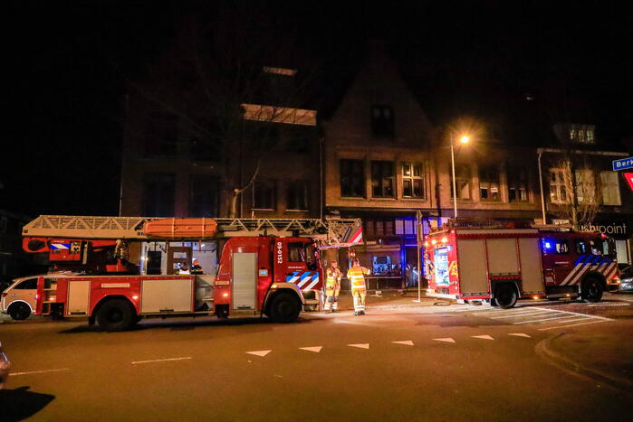Rookontwikkeling vanwege brand in restaurant Tollius