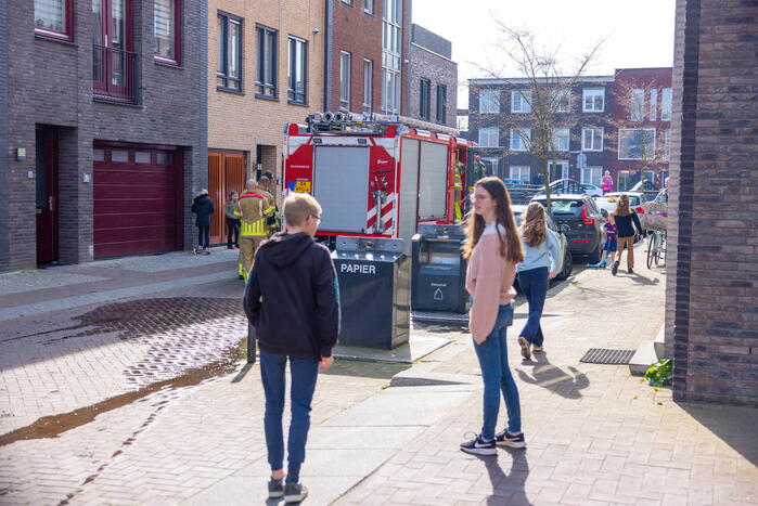 Veel bekijks bij brand in ondergrondse container in Vathorst