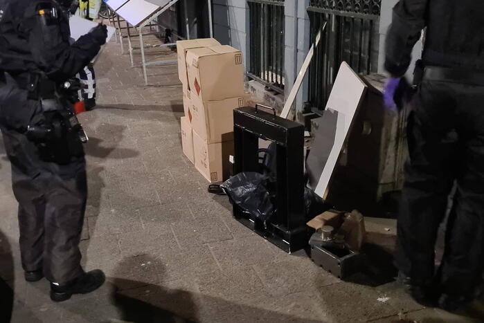 Straat afgezet voor onderzoek naar gevaarlijke stoffen