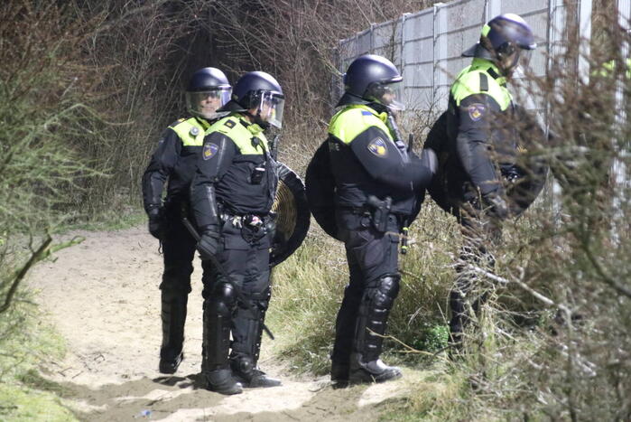 Grote politie-inzet bij onrustige voetbalwedstrijd