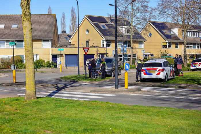 Aanrijding op rotonde in Nieuwland