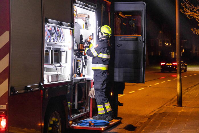 Kind bekneld in spaken van fiets