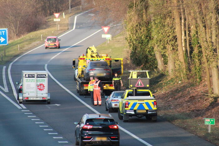 Kop-staart botsing op snelweg