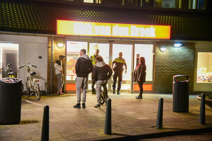 Schoten gelost bij overval op supermarkt