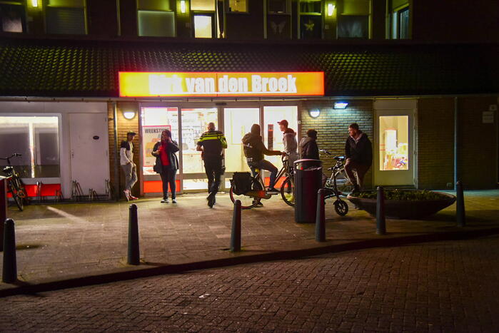 Schoten gelost bij overval op supermarkt