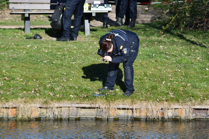 Overleden persoon aangetroffen in Galjoenpark