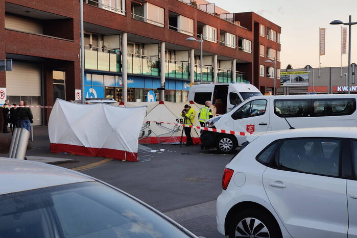 Bestuurster rijdt door na ernstige aanrijding