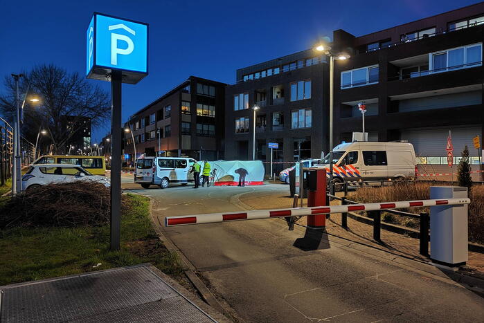 Bestuurster rijdt door na ernstige aanrijding