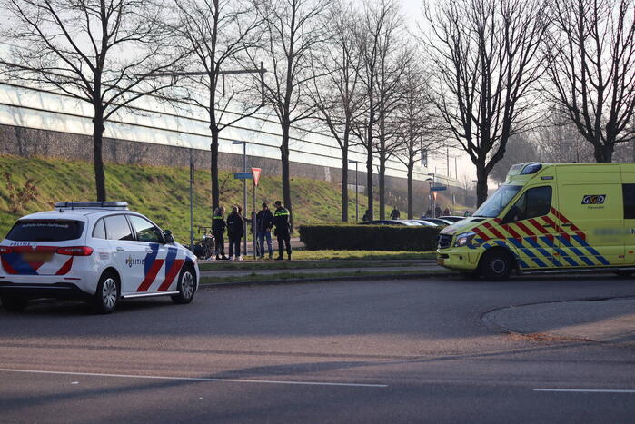 Scooterrijder gewond bij botsing met fietser