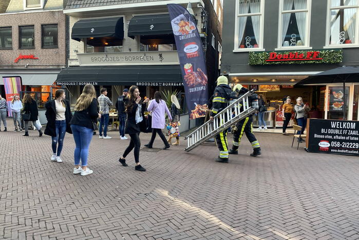 Mogelijk brand in horecazaak