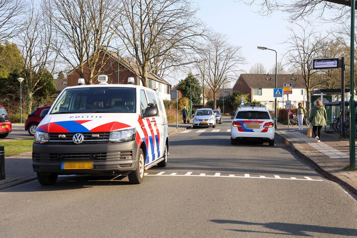 Massale zoekactie van politie in de wijk Overhees
