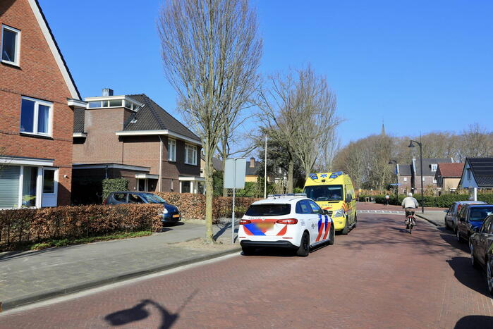 Fietsster gewond bij botsing met auto
