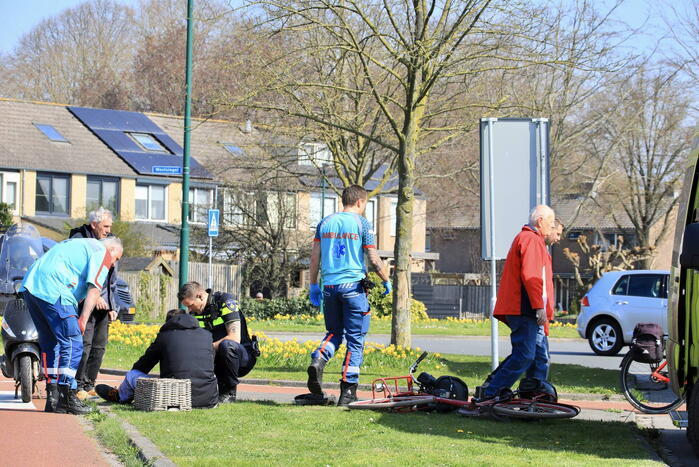 Overstekende fietser aangereden op beruchte rotonde