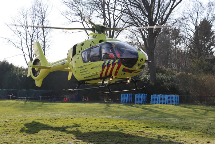 Persoon ernstig gewond na ongeluk