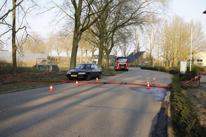Flinke rookontwikkeling vanwege brand in grashoop