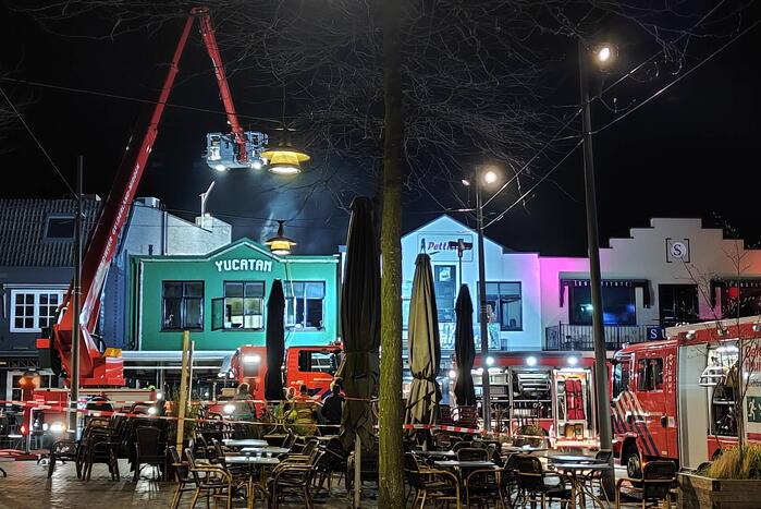 Grote brand boven cafe Railroad