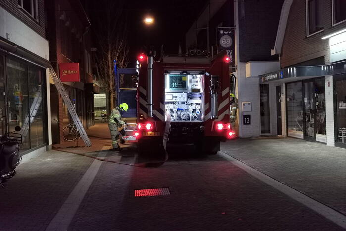 Grote brand boven cafe Railroad