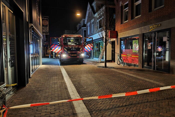 Grote brand boven cafe Railroad