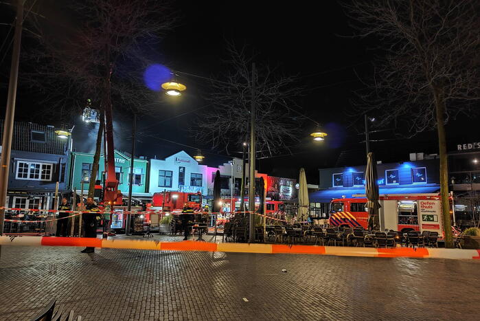 Grote brand boven cafe Railroad