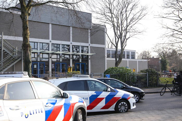 Enorme vechtpartij op middelbare school Het Element