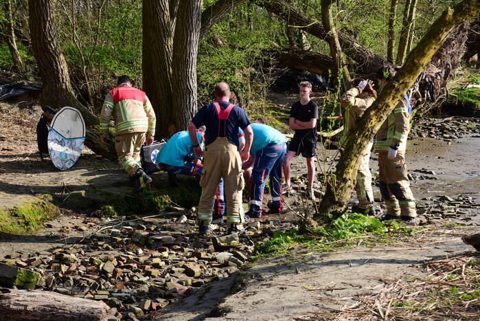 Jongeman breekt enkel tijdens ongeval met wakeboard