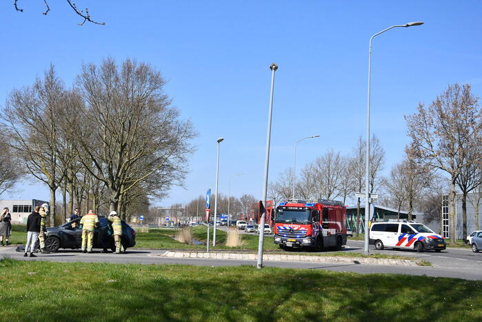Veel schade bij ongeval tussen twee auto's
