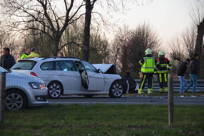 Negen gewonden bij forse kop-staartbotsing