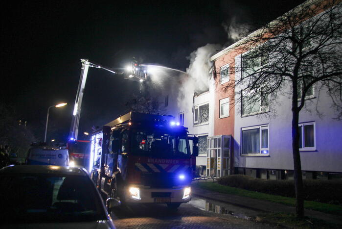 Gewonde bij uitslaande brand in flat