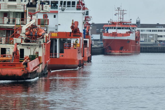 Brandstoflekkage van Offshore Supply Ship