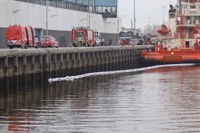 Brandstoflekkage van Offshore Supply Ship