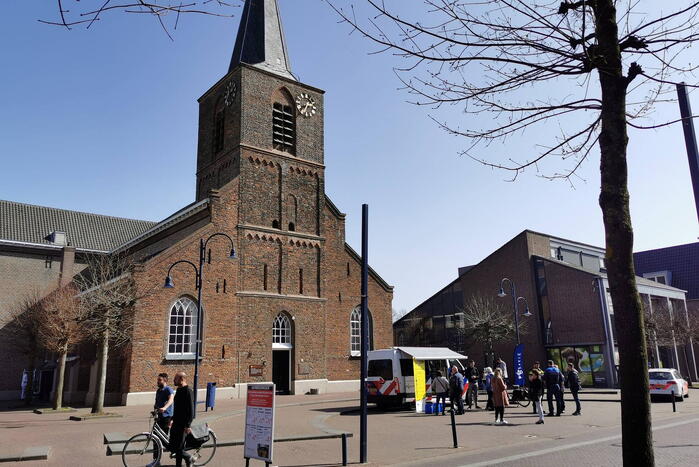 Politie geeft voorlichting aan burgers