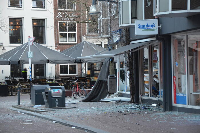 Veel schade bij plofkraak in zonnestudio Sunday's