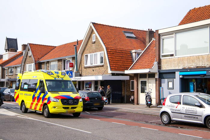 Vrouw gewond bij mogelijke aanrijding