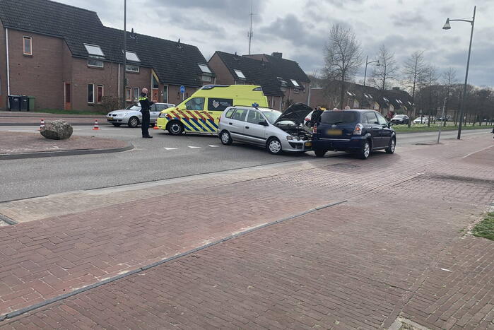Automobiliste gewond bij aanrijding met andere auto