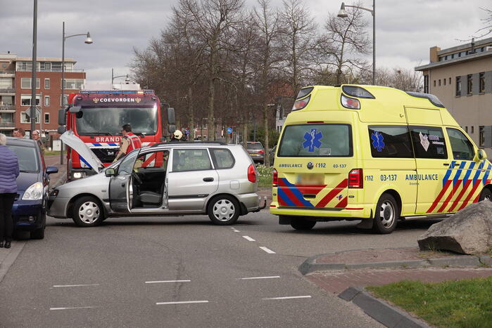 Automobiliste gewond bij aanrijding met andere auto