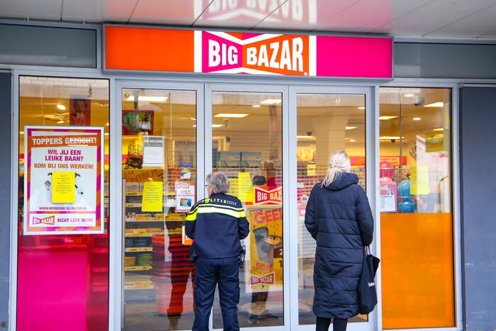 Overval op voordeelwinkel Big Bazaar